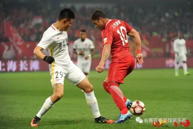 谭龙：不惧竞争 踢出水平
