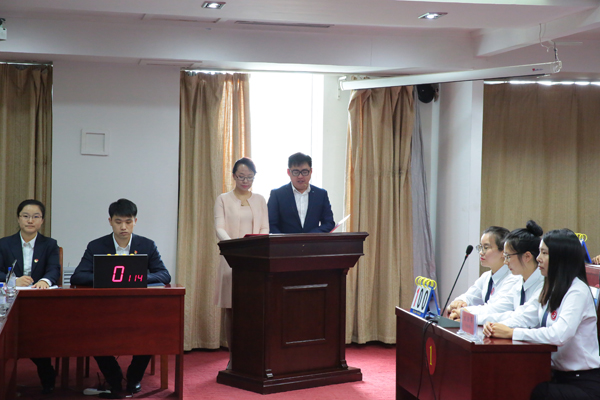 1506747918887240.jpg 07竞赛主持人王兰、王霏.JPG